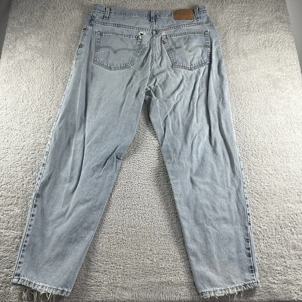 Vintage 90s Levi's‎ 560 Jeans Mens 40x32 Light Wash Loose Fit Heavily Distressed